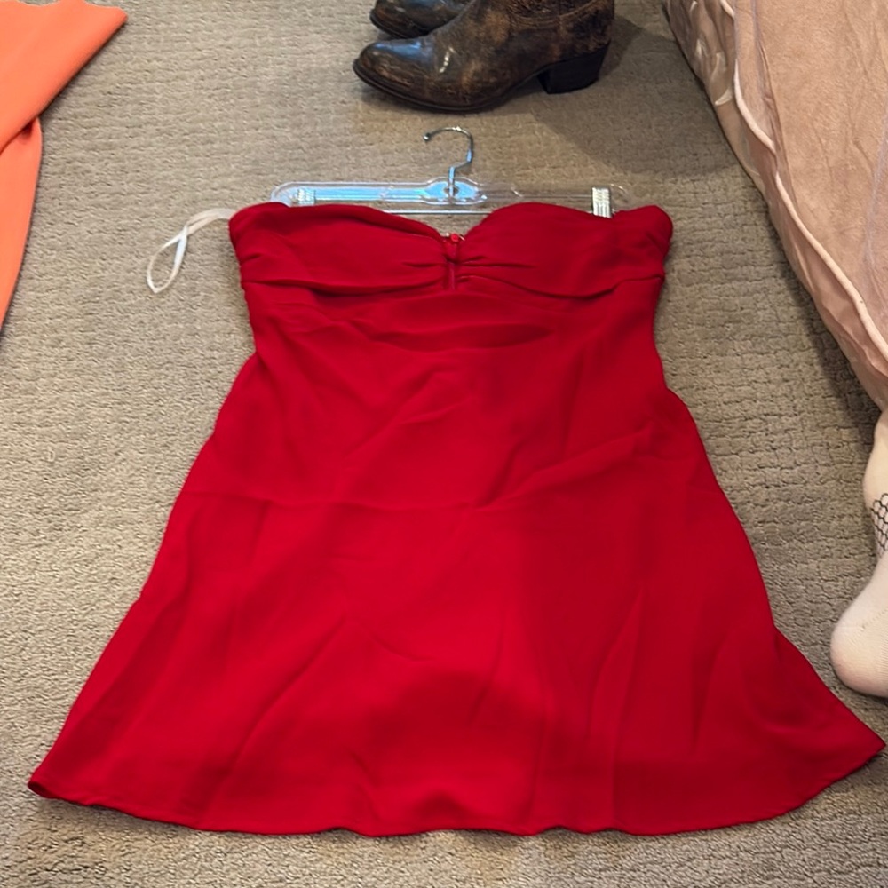 Elegant Red Strapless Dress